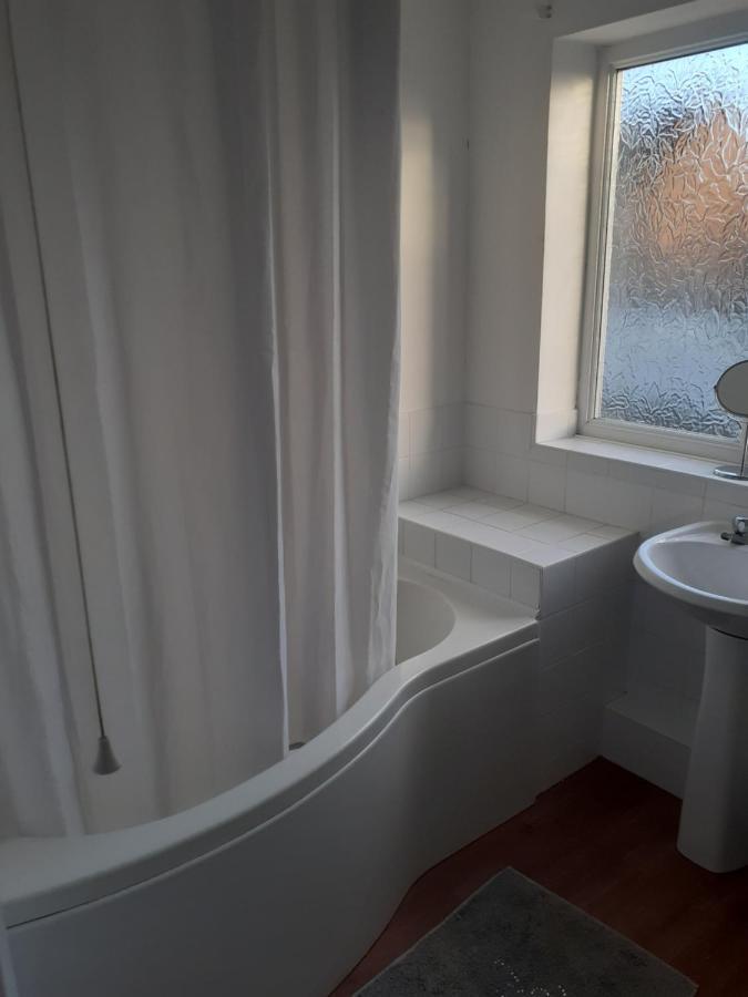 ميلتون كينيز Carters Guesthouse المظهر الخارجي الصورة